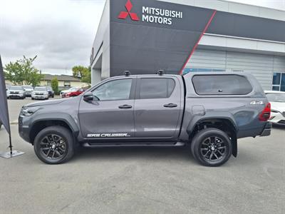 2023 Toyota Hilux - Thumbnail