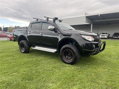 2018 Mitsubishi TRITON - Thumbnail