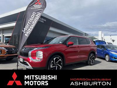 2022 Mitsubishi Outlander - Thumbnail