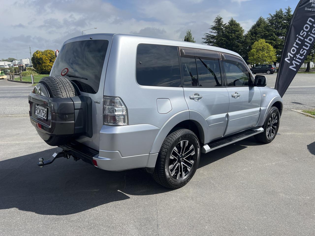 2012 Mitsubishi Pajero