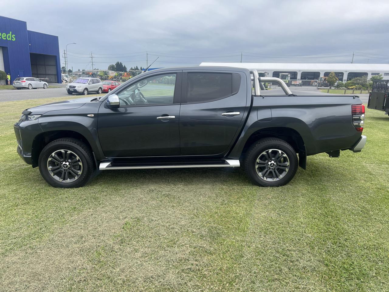 2021 Mitsubishi TRITON