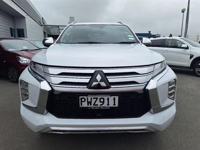 2023 Mitsubishi Pajero Sport - Thumbnail