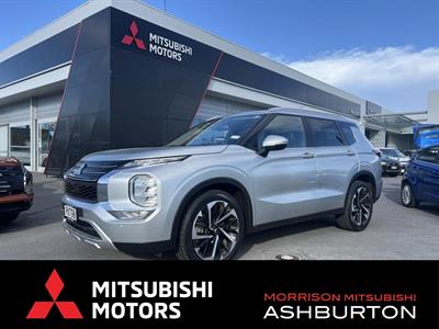 2022 Mitsubishi Outlander - Thumbnail