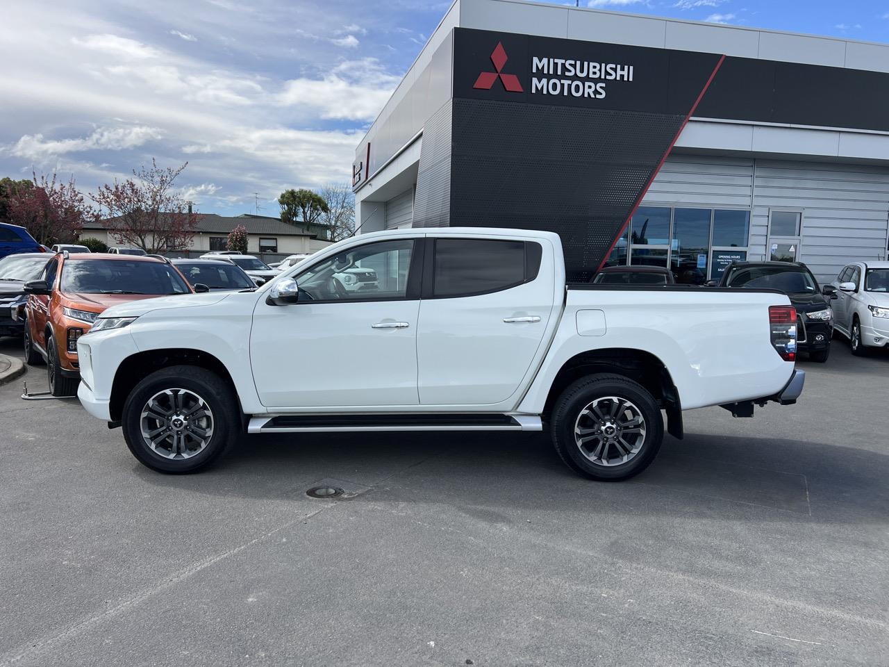 2022 Mitsubishi TRITON