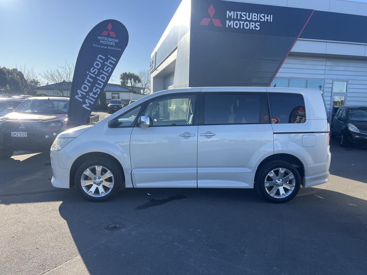 2012 Mitsubishi DELICA