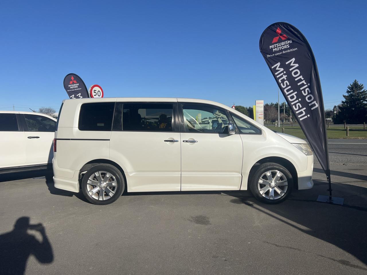 2012 Mitsubishi DELICA