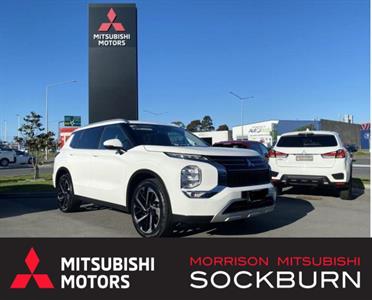 2022 Mitsubishi Outlander - Thumbnail