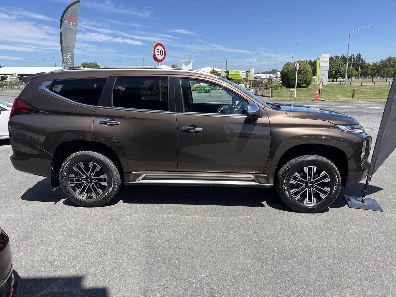 2023 Mitsubishi Pajero Sport