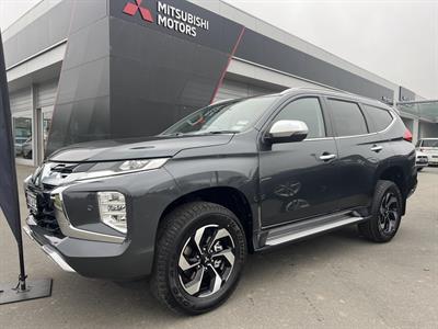 2024 Mitsubishi Pajero - Thumbnail