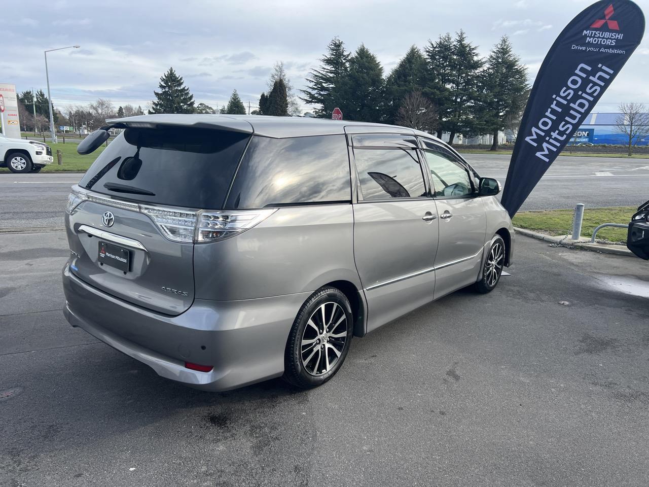 2014 Toyota Estima