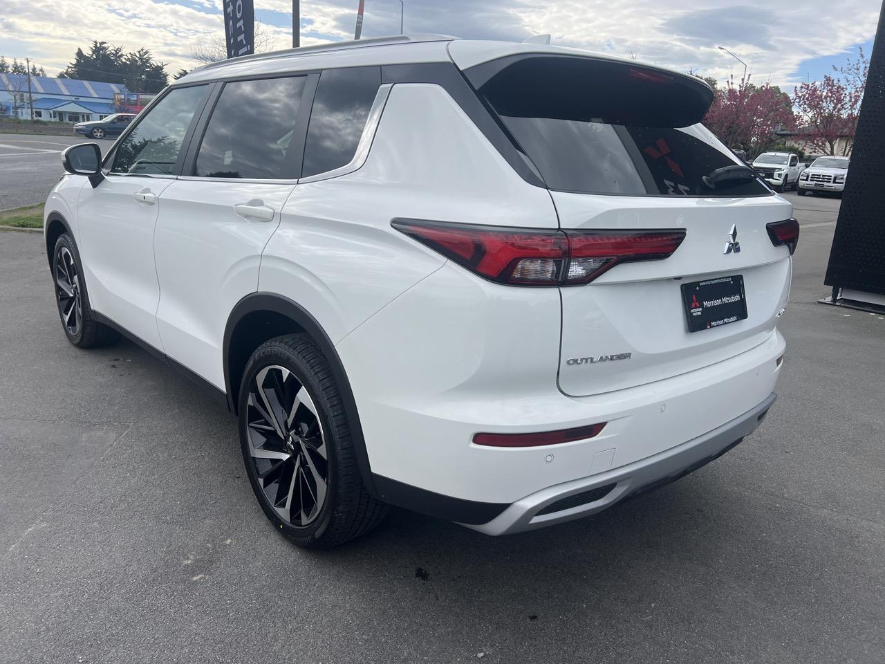 2024 Mitsubishi Outlander